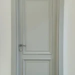 Ușă vopsită T2